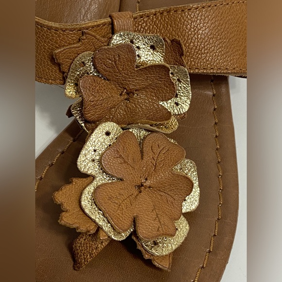 Geox Women’s Artisan Sandal Flip Flops Thong Brown Leather Gold Flower Size 8.5 - Picture 6 of 10